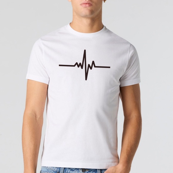 NWT Heart Rate Graphic T-Shirt – Slim Fit Short Sleeve Crewneck – White - Picture 1 of 6
